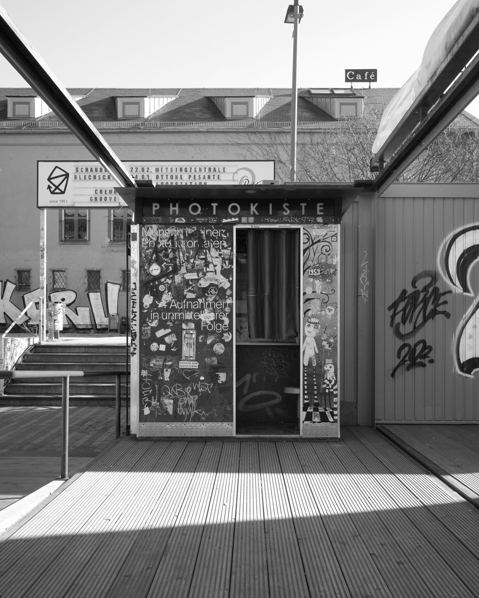 Captivate Your Guests with Portable Photo Booths in Wellington